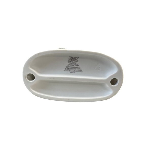 Precious Moments Collectible Figurine "Planting Seeds Of Kindness" - Picture 5 of 5